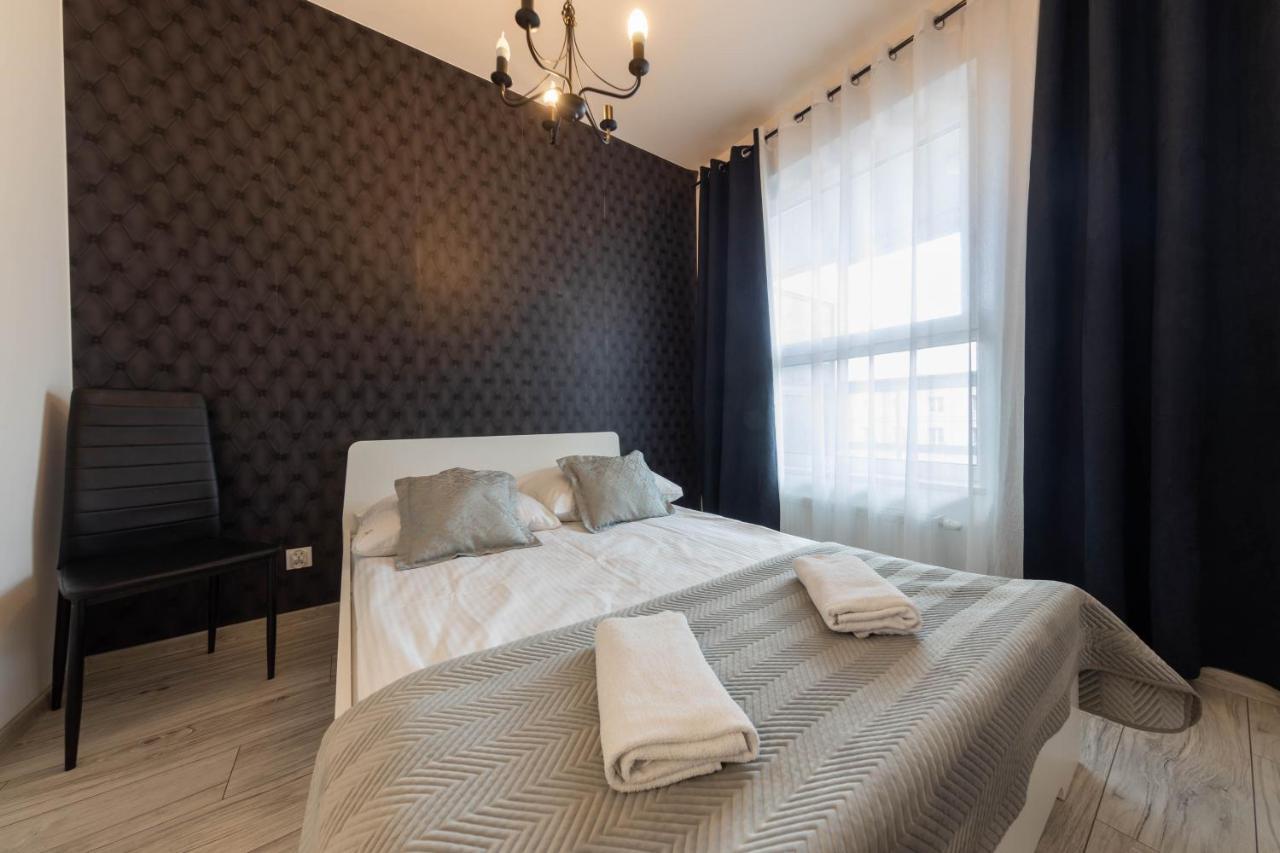White Apartament Jurowiecka 19 Білосток Екстер'єр фото